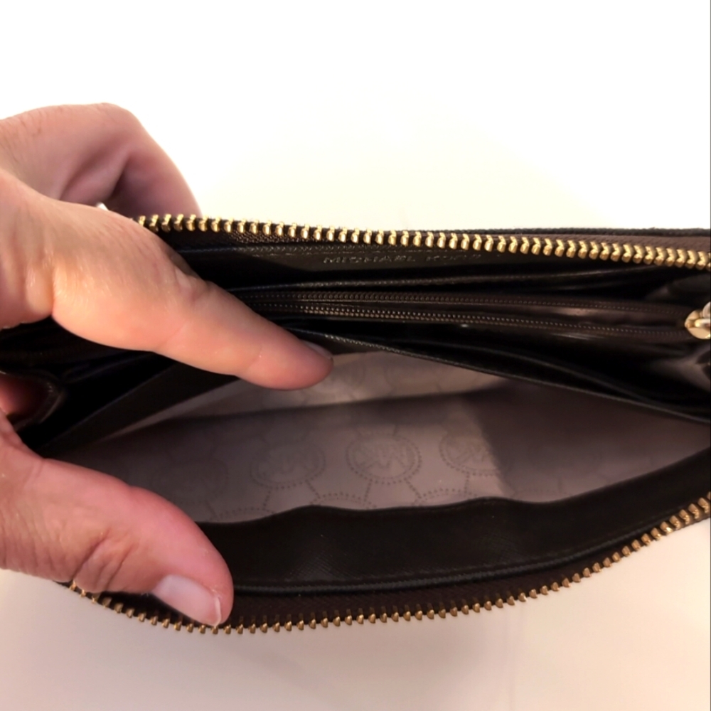 Michael Kors MK Logo Brown Gold Zip ‎ Clutch Continental Wallet - Picture 9 of 10